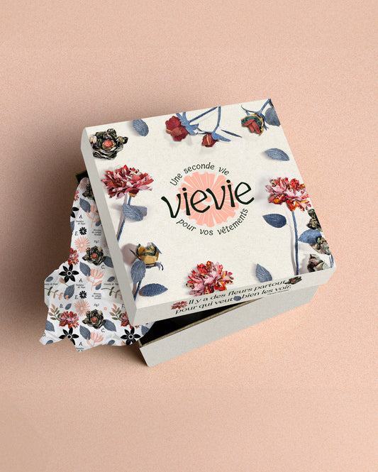 Gift card in mini booklet format